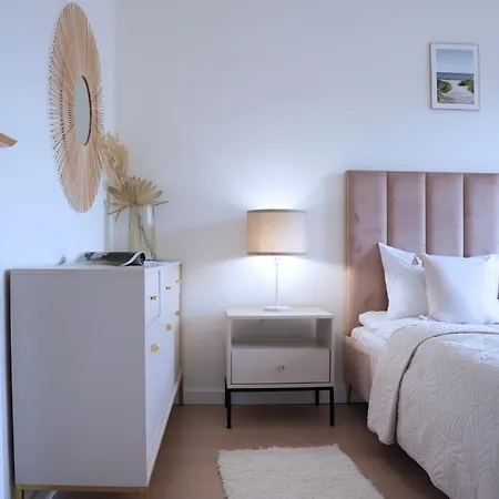 アパート In - - Pilice