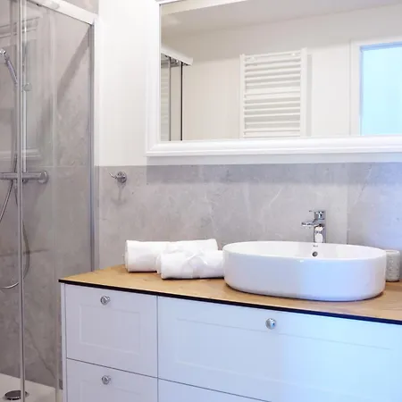 In - - Pilice Apartamento *